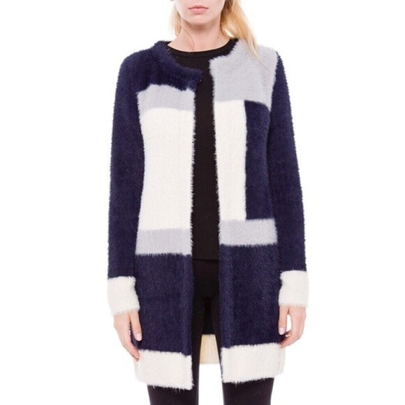 Janice The Wonder Sweater in Cream‎ - Picture 12 of 15